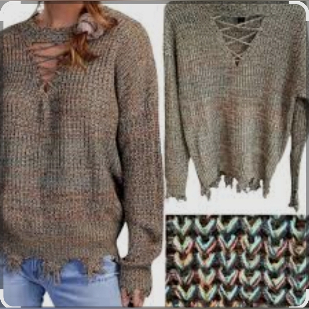 Daytrip Loose Knit Distressed Sweater Pullover V-neck Raw Hem Small Relaxed Fit